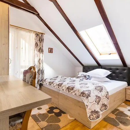 Πανσιόν Pensiunea Dor De Munte 3*